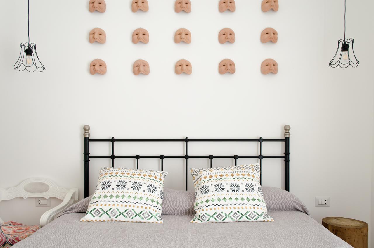Civico10 Bed & Breakfast เนเปิลส์ ภายนอก รูปภาพ